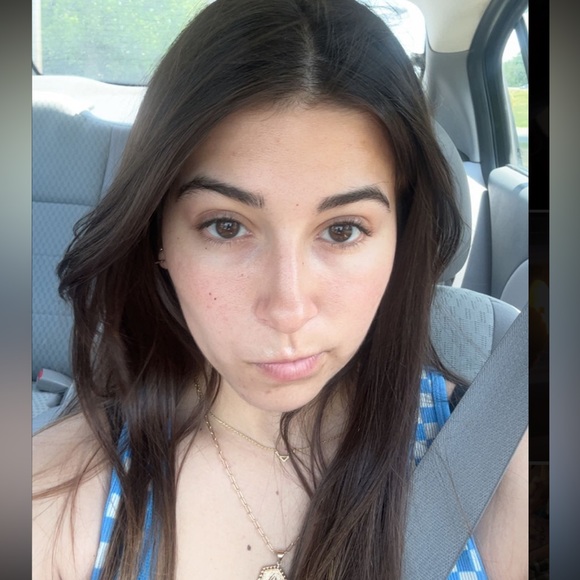 Meet your Posher, Allison - Picture 2 of 4